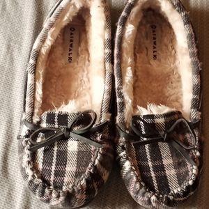 Woman moccasins